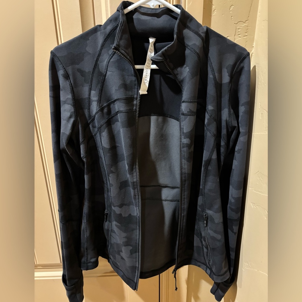 Lululemon Define Jacket - Size 10